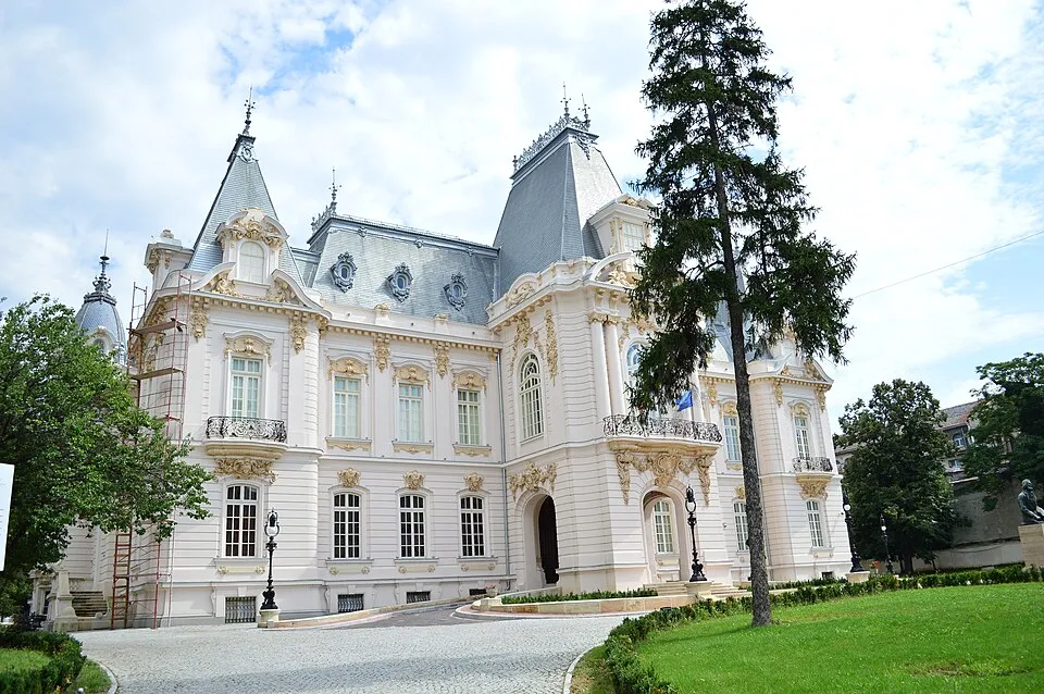 Craiova Art Museum – landmark
