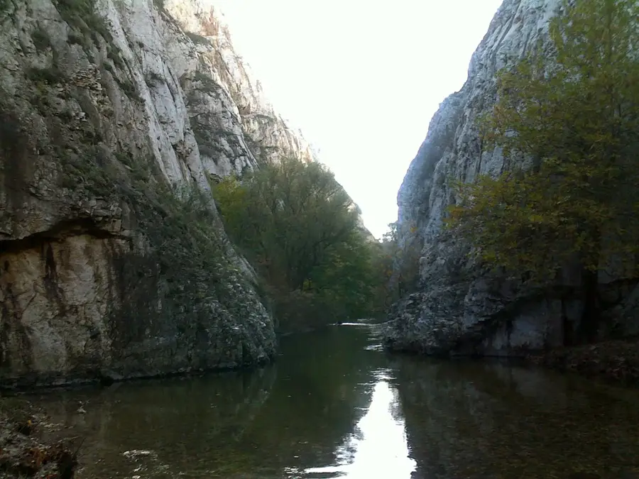 Babuna-forrás — Dolneni falu (Észak-Macedónia)