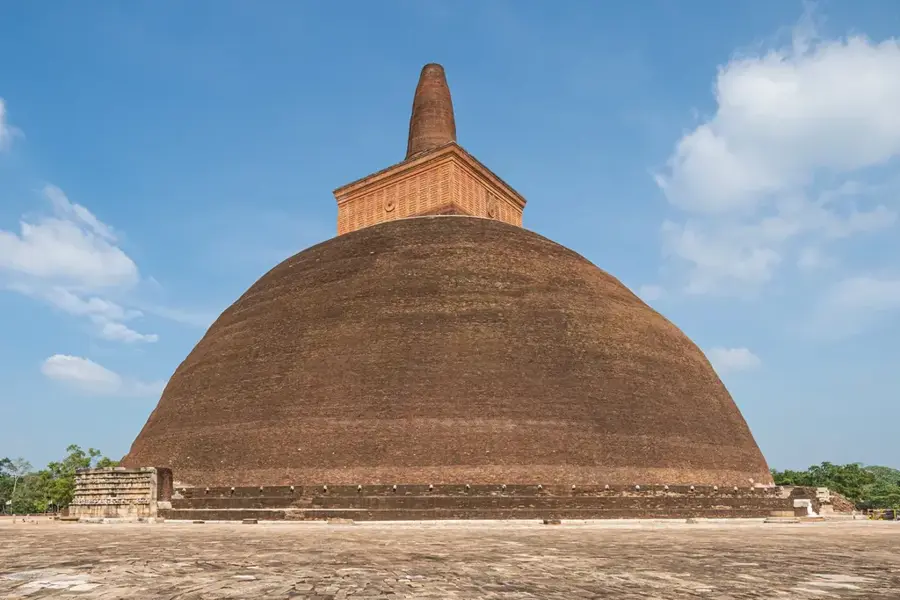 Abhayagiri Vihara — Trecătoarea Elefantului (Sri Lanka)
