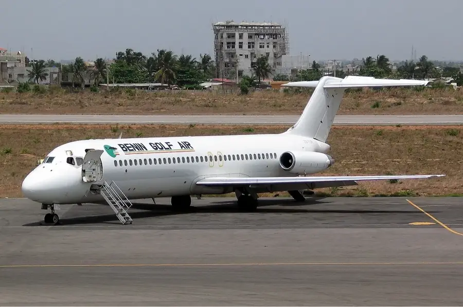 Aeroportul din Cotonou — Podul Cinquantenaire (Benin)