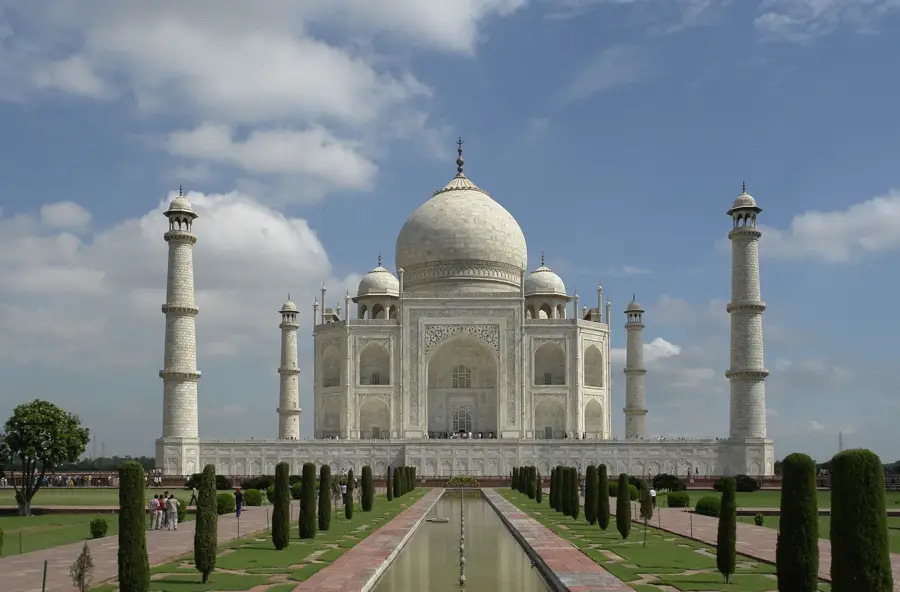 Agra — Haridwar (India)