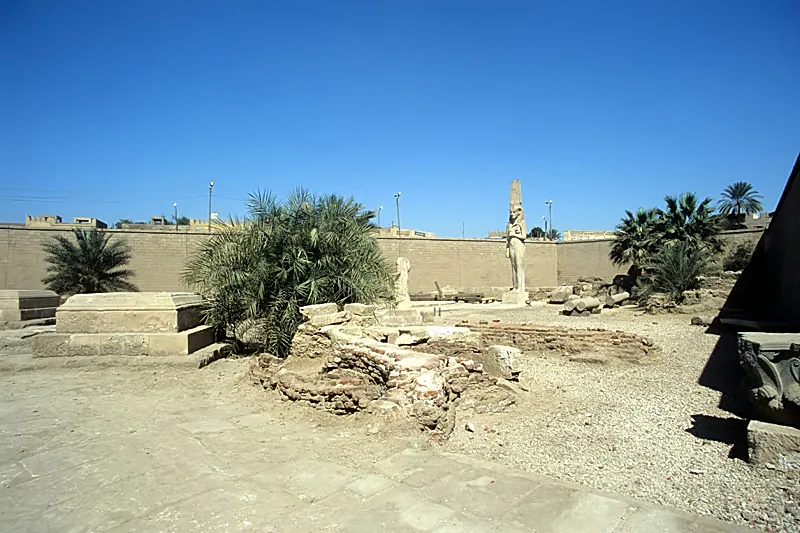 Akhmim — Templul Abydos (Egipt)