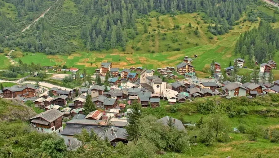 Levelek háza — Dzsebel Sada (Szaúd-Arábia)