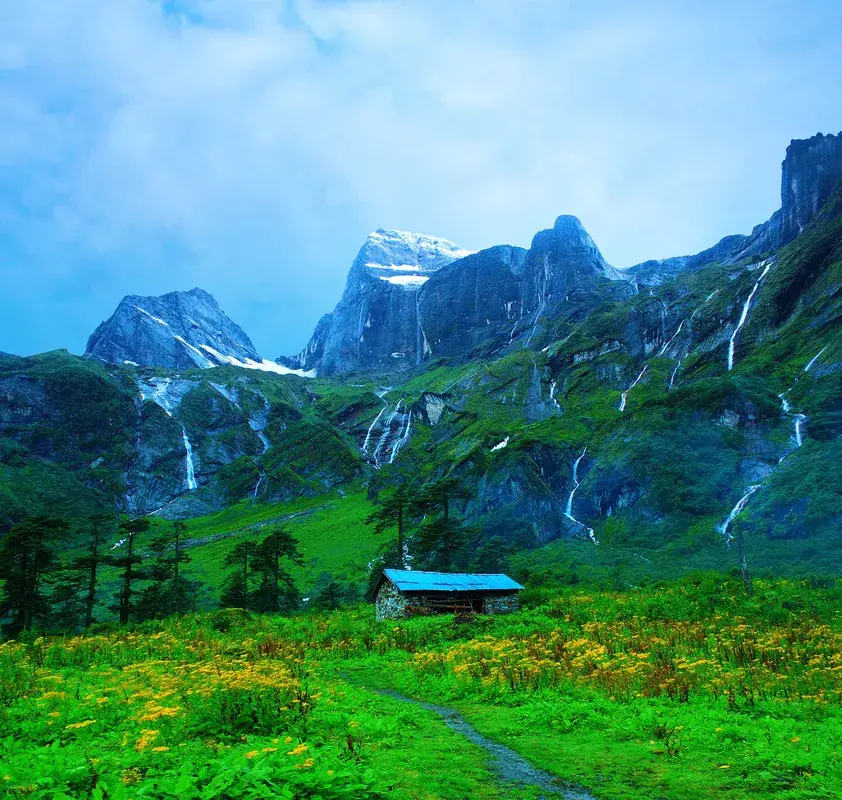 Altun Mountains — Kanas Lake (China)