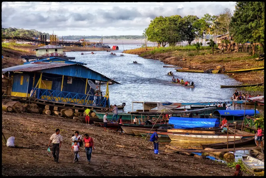 Fluviul Amazon (Columbia) — Râul Putumayo (Peru)