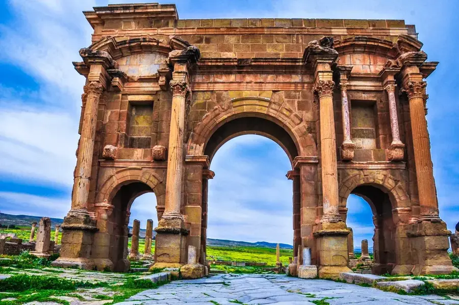 Trajansbogen von Timgad