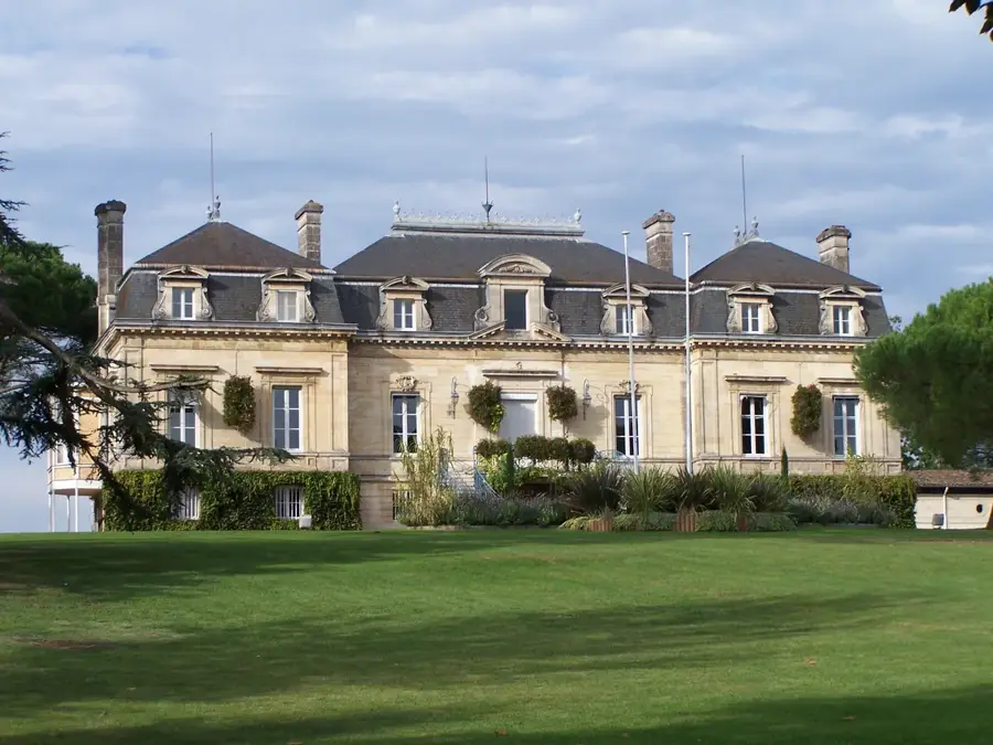 Artigues-près-Bordeaux – város