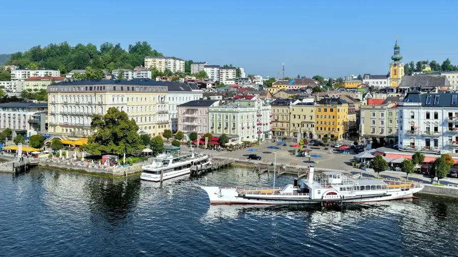 Gmunden — Pasching (Austria)