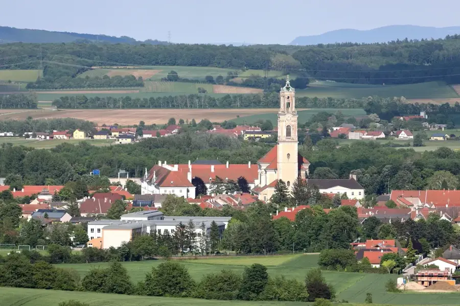 Herzogenburg – city