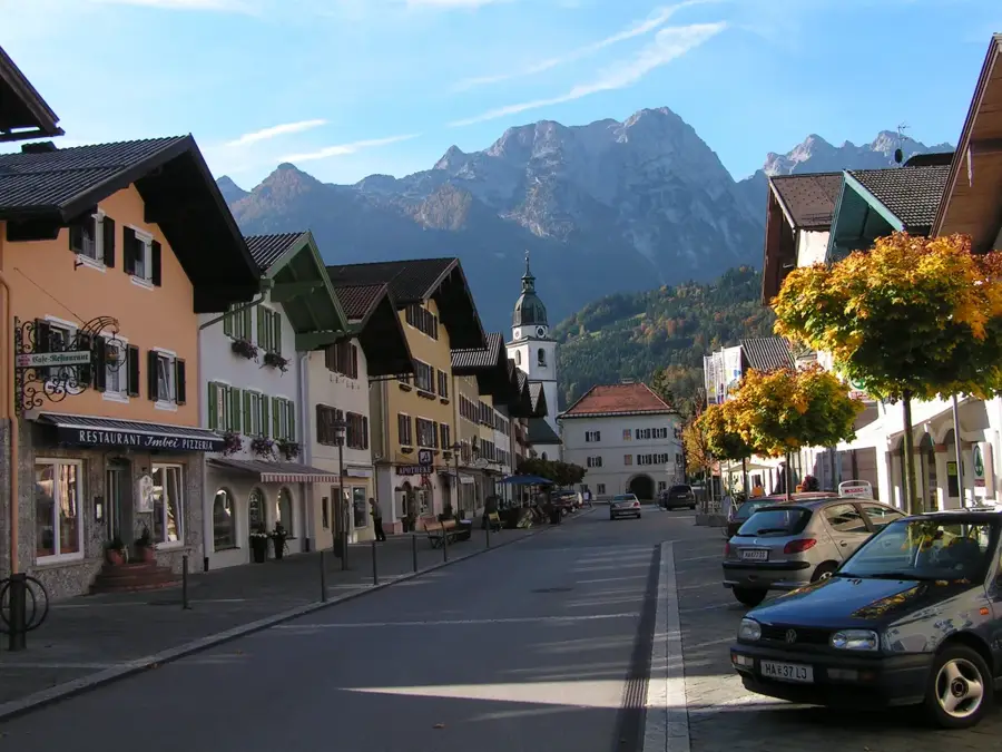 Kuchl – city