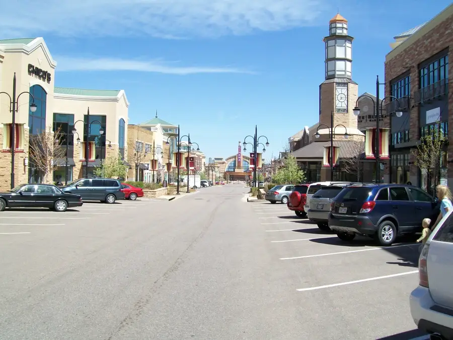 Aurora (Colorado) — Vail (USA)