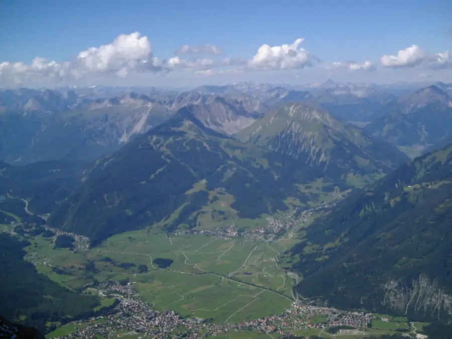 Ehrwald – city