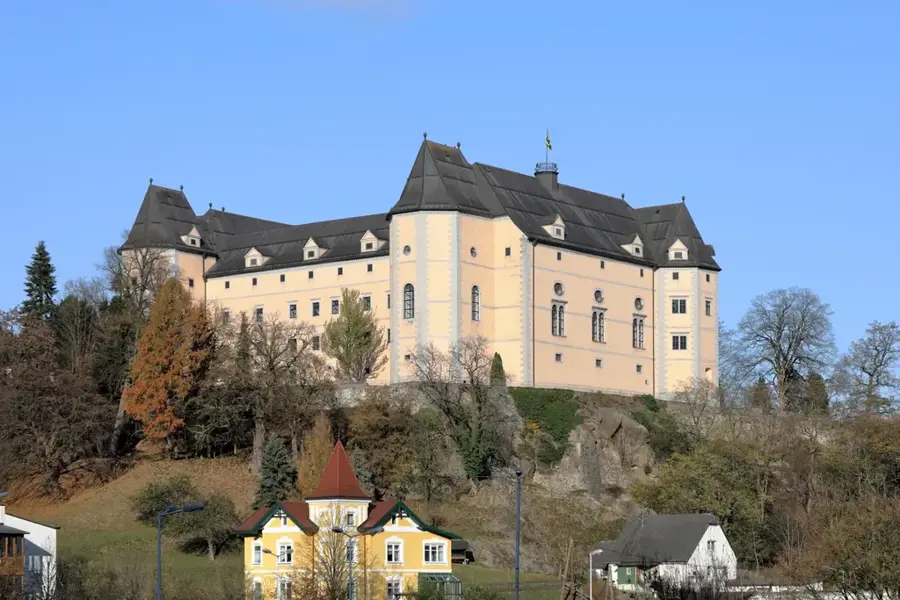 Greinburg Castle — Pasching (Austria)