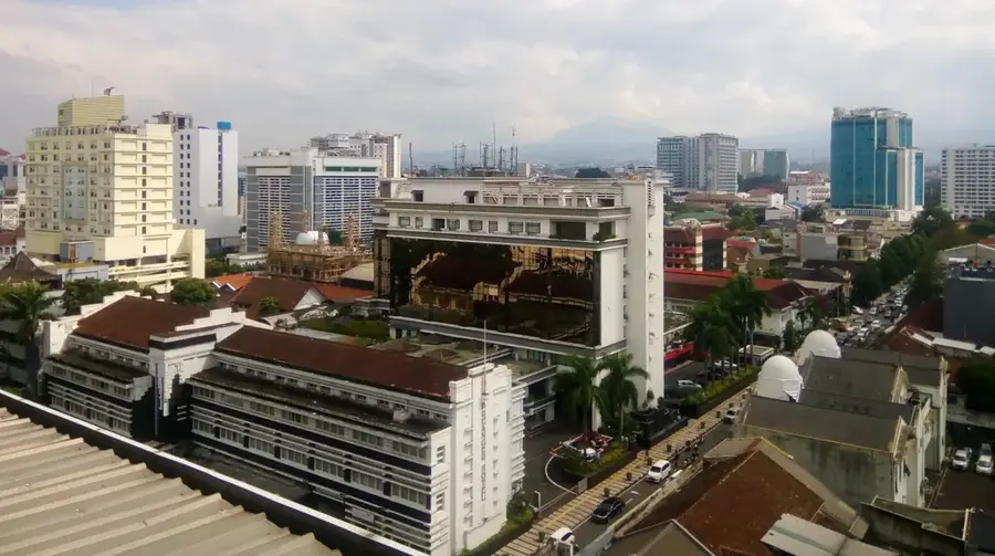 Plantațiile de ceai din Bandung — Tasikmalaya (Indonezia)