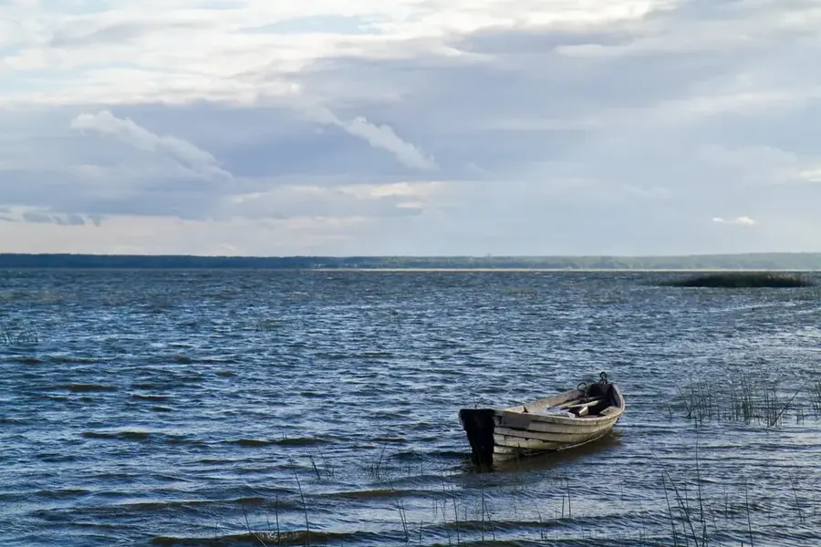 Lake Dryvyaty — Bandar Laft (Iran)