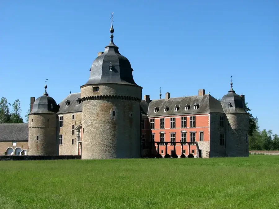 Schloss Lavaux-Sainte-Anne