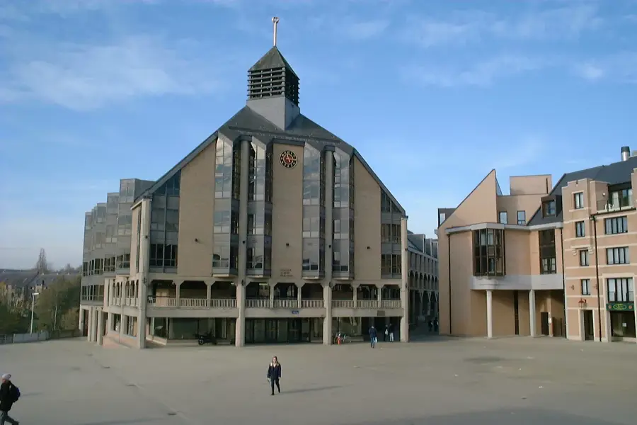Louvain-la-Neuve — Semois (Belgien)