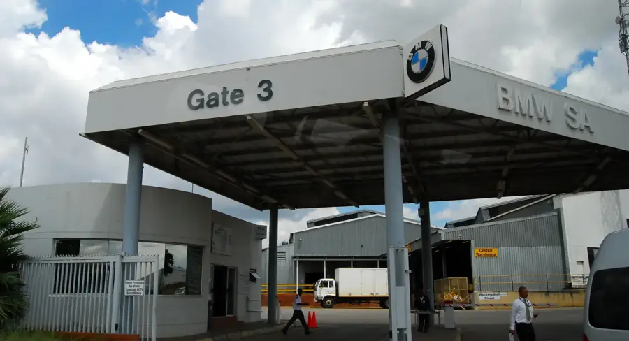 BMW rosslyni gyára — Templom tér (Dél-afrikai Köztársaság)
