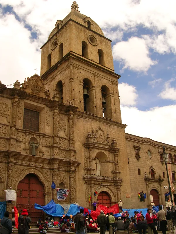 Basilica of San Francisco — Estadio Hernando Siles (Bolivia)