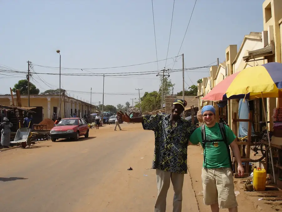Brikama Holzschnitzermarkt — Busumbala (Gambia)