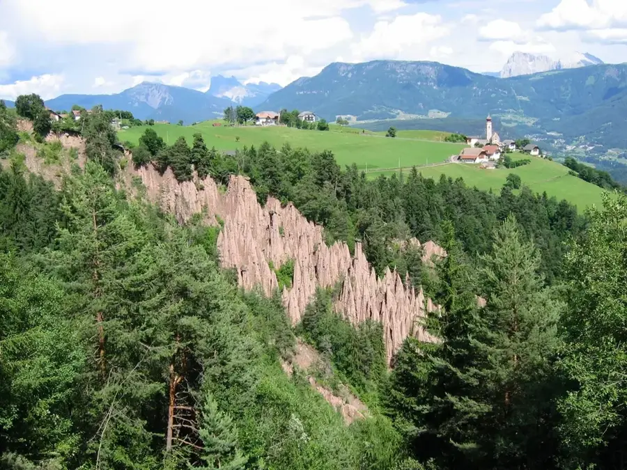 Stob Earth Pyramids