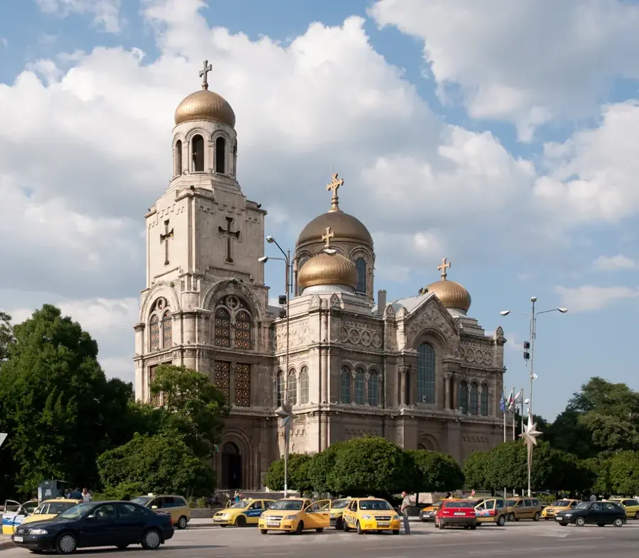 Catedrala Adormirea Maicii Domnului din Varna