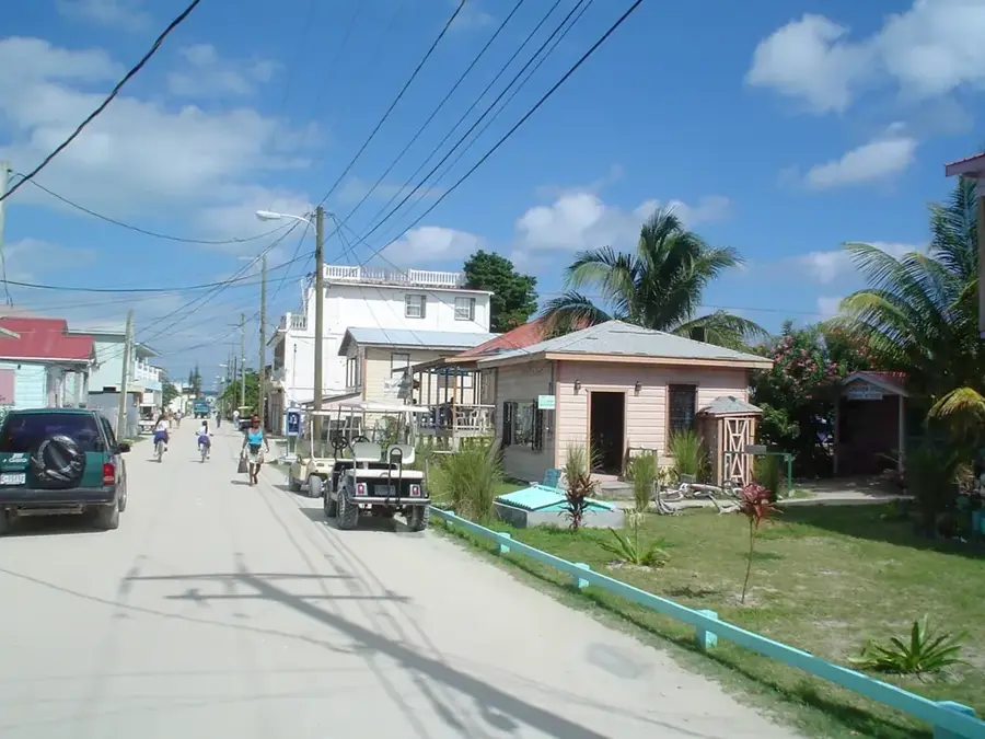 Caye Caulker — Reciful Glover (Belize)