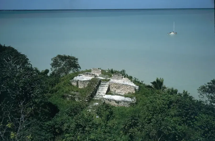 Cerros — Reciful Glover (Belize)