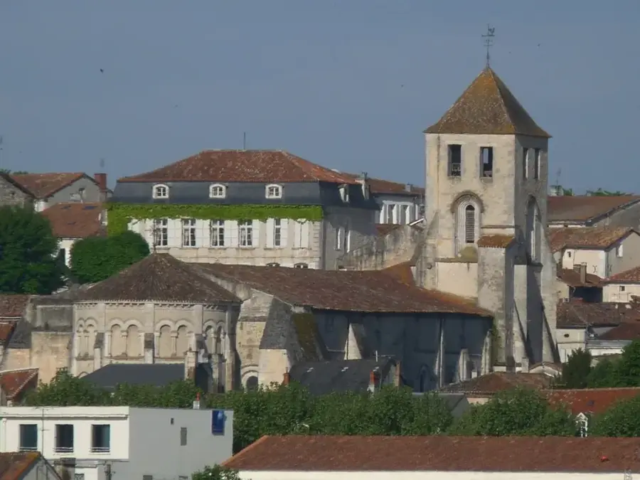 Saint-Hilaire Cathedral
