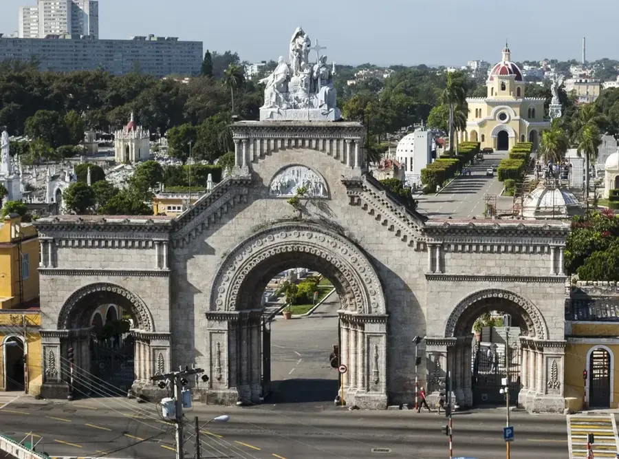 Cimitirul Colon — Parque Central (Cuba)