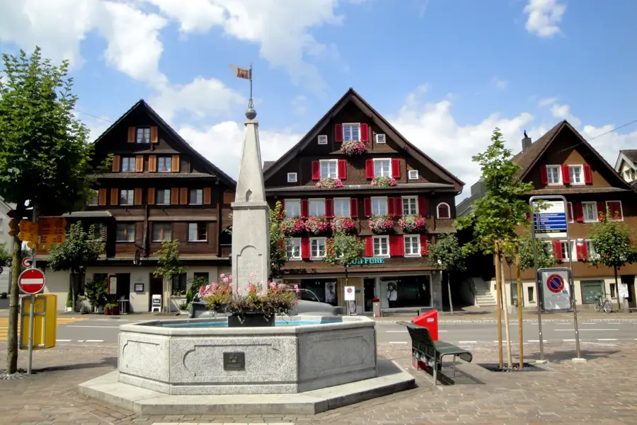 Rothenburg — Ebikon (Elveția)