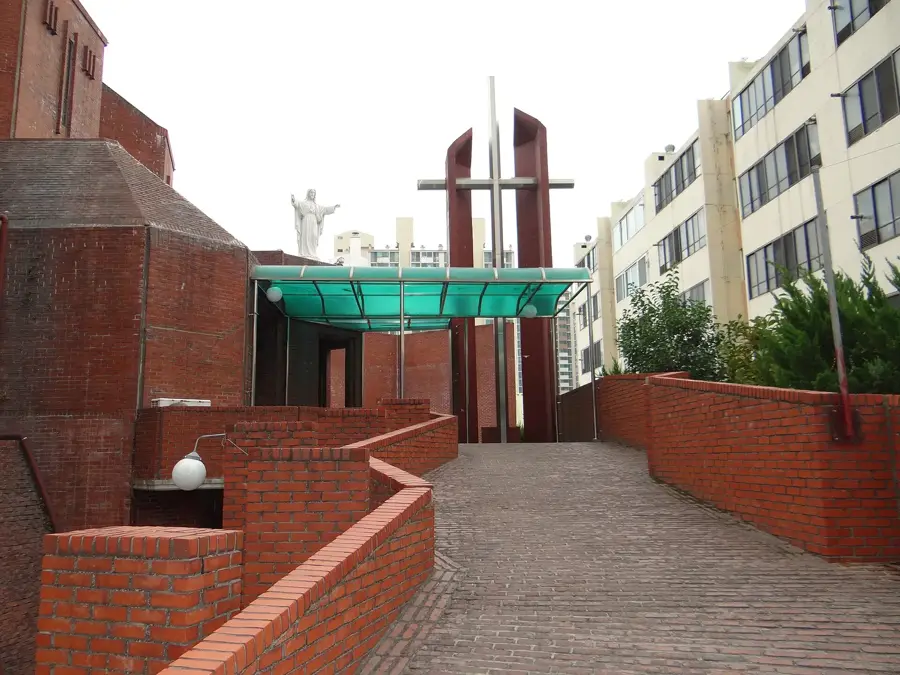 Maschinenbau-Industriekomplex Changwon — Hapcheon (Südkorea)