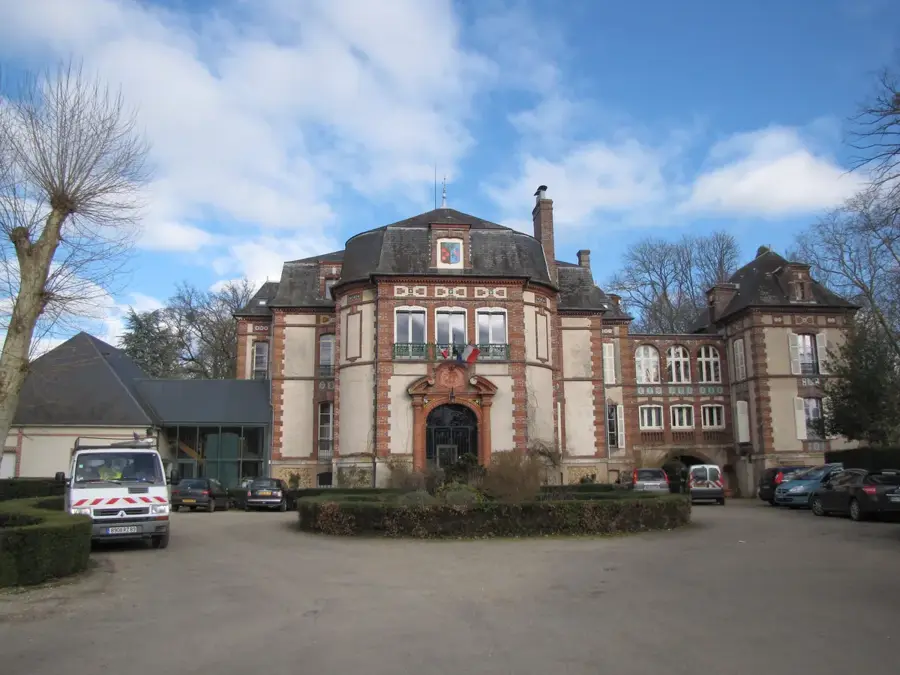 Charny-Orée-de-Puisaye – Stadt