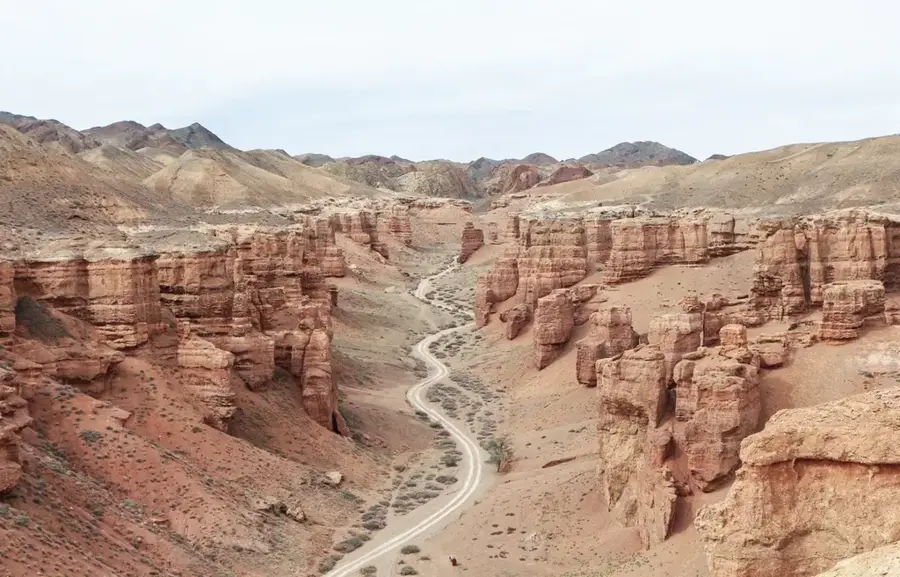 Scharyn-Canyon — Khan Tengri (Kasachstan)