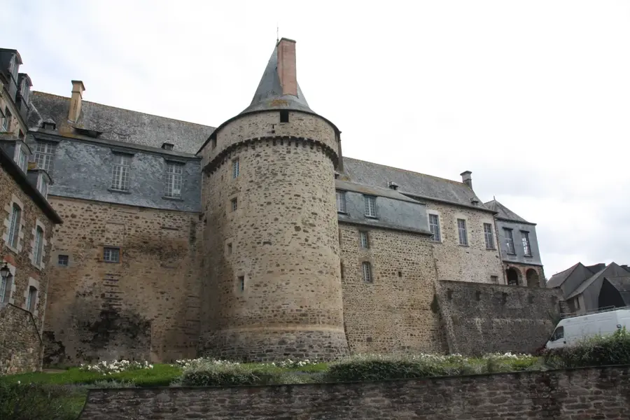 Châteaugiron – Stadt