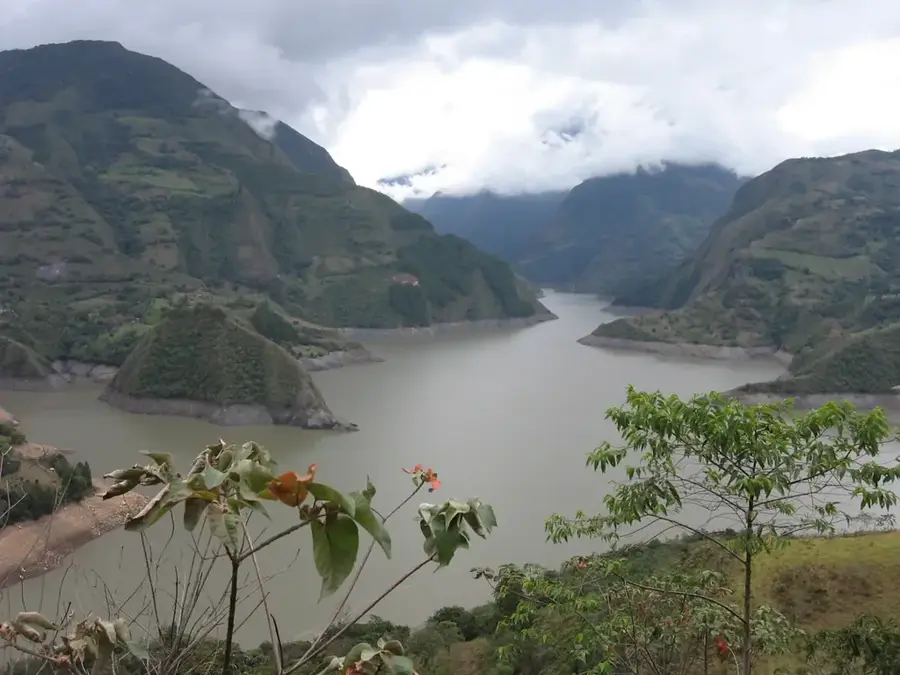 Hidrocentrala Chivor — Monguí (Columbia)