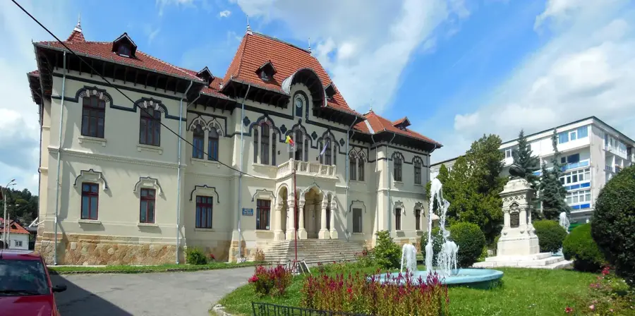 Hosszúmező – város