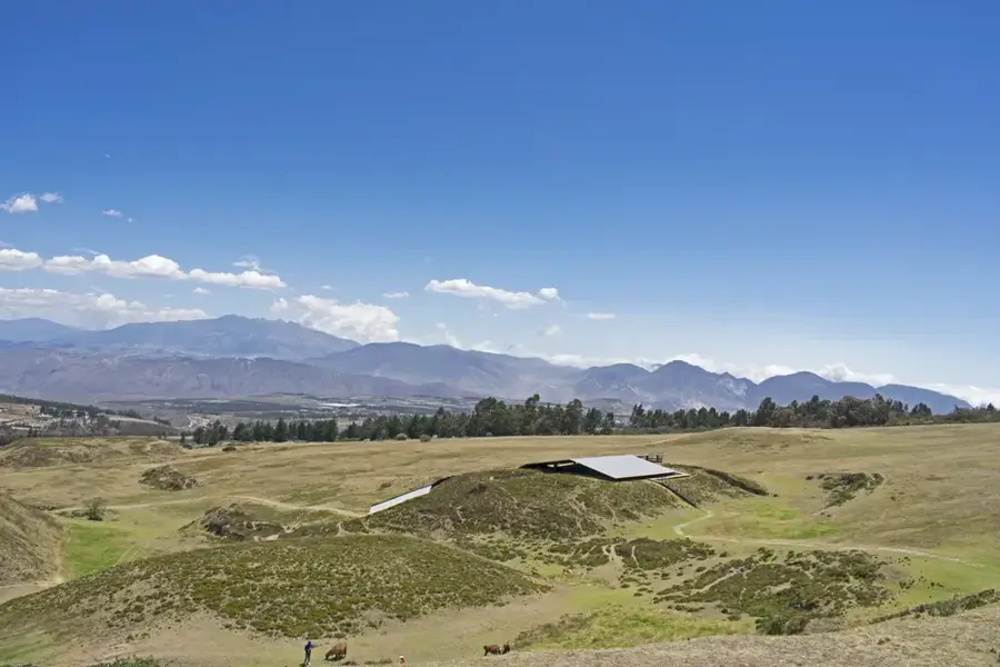 Cochasquí — Misahuallí (Ecuador)