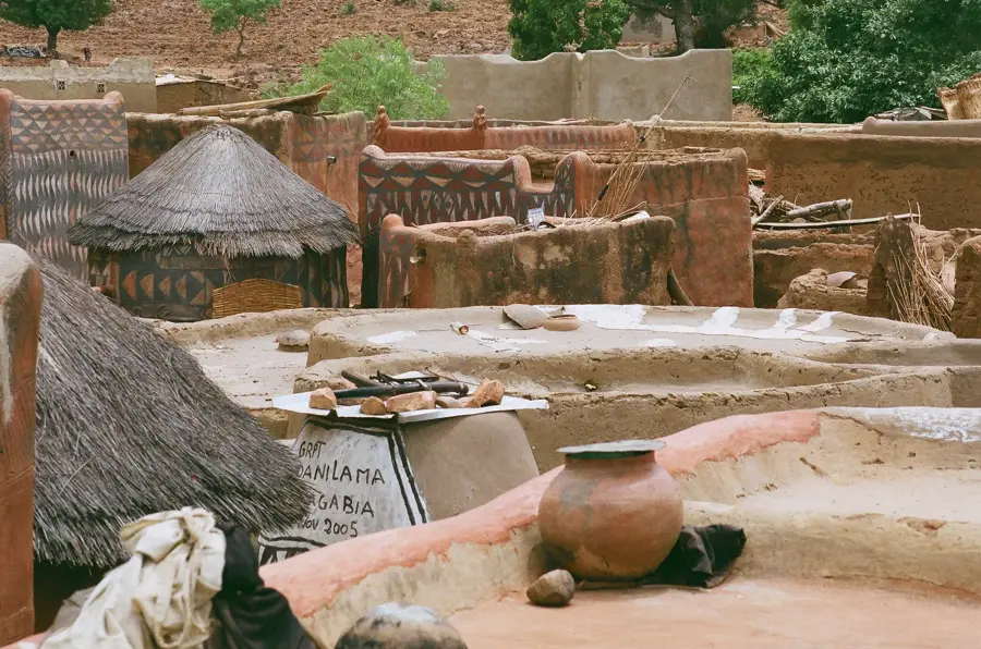 Curtea Regală din Tiébélé — Paga (Ghana)