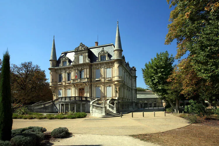 Courthézon – oraș