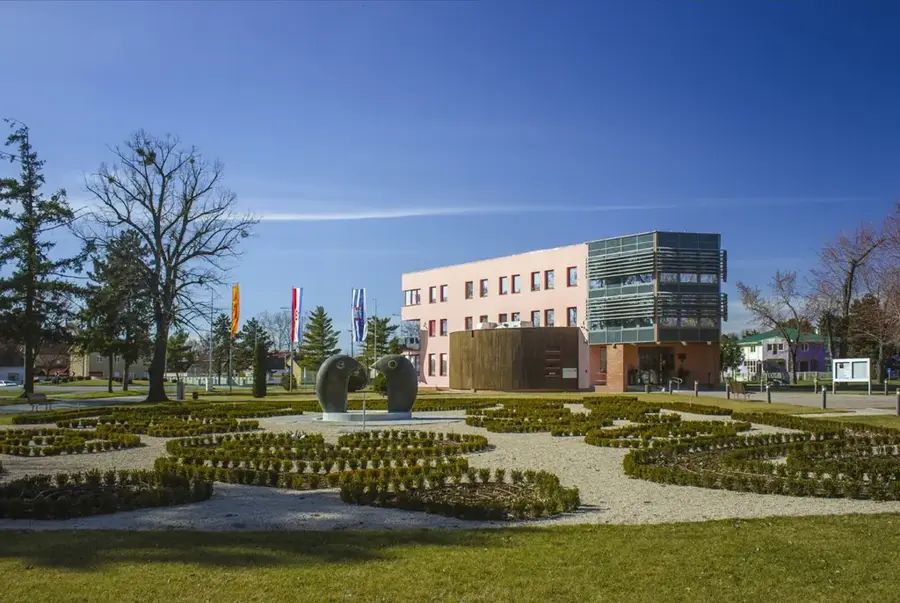 Belišće — Kozármisleny (Ungarn)