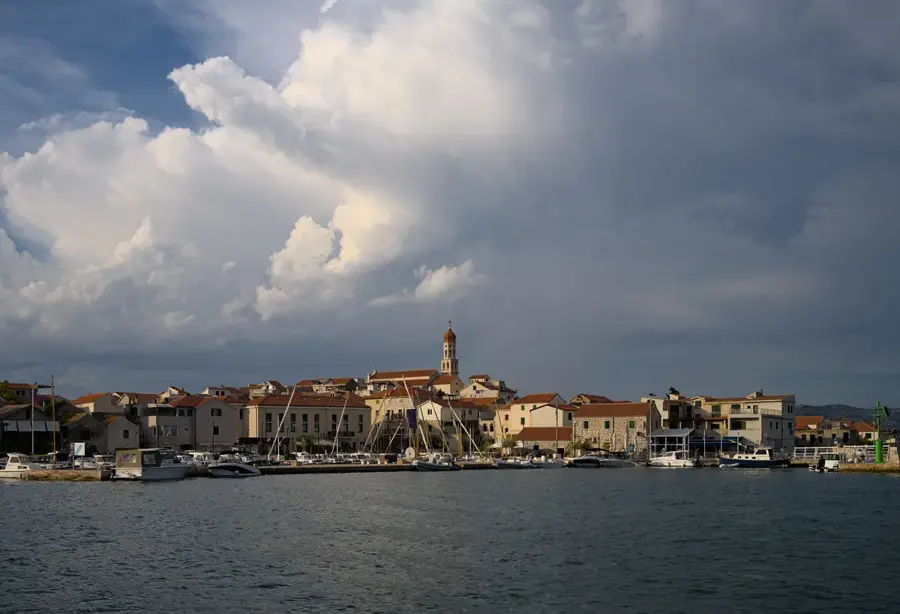 Betina — Tisno (Croația)
