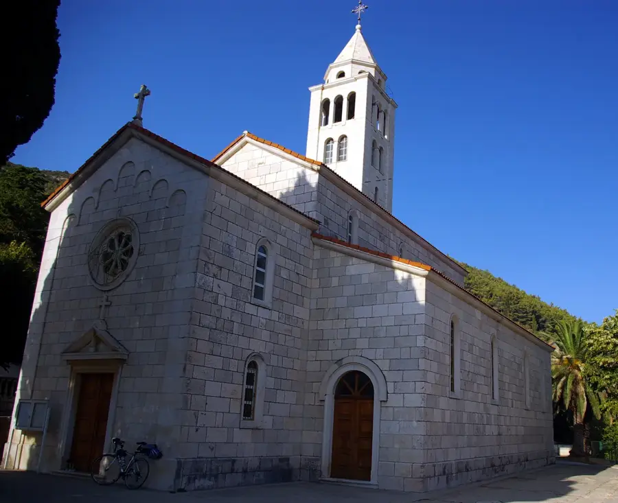 Čara (Korčula) — Dschisan (Saudi-Arabien)