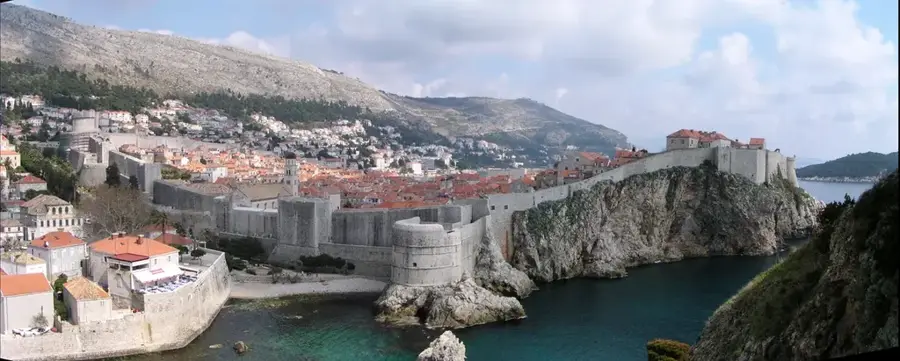 Dubrovnik City Walls — Abha (Saudi Arabia)