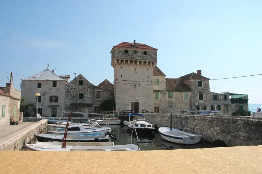 Castelul Kaštel Gomilica