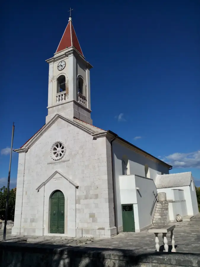 Mirca — Krvavica (Kroatien)