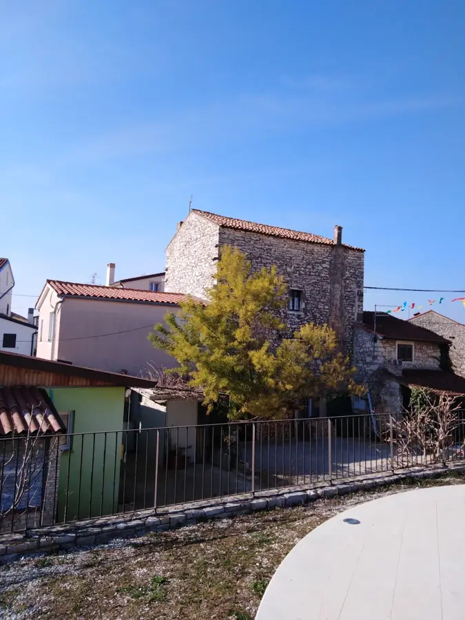 Petrovija — Vrvari (Croația)