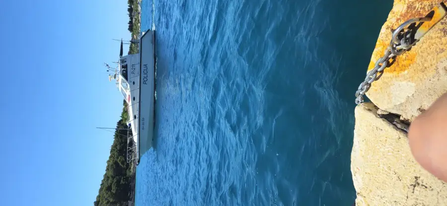 Prvić Luka — Vodice (Croația)