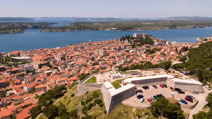 Sibenik — Seget (Horvátország)