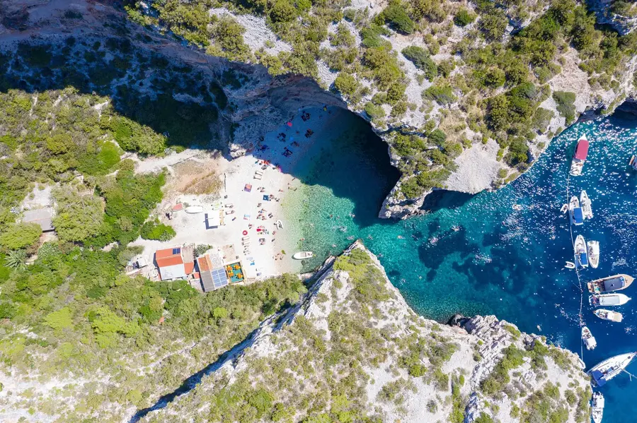 Stiniva-öböl — Trogir (Horvátország)